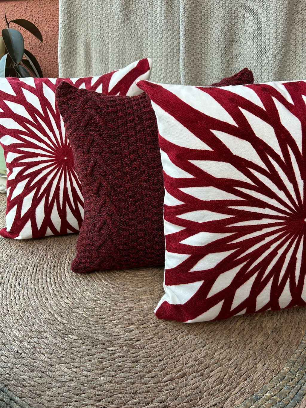 Set de 3 cojines combinados rojo mandala   ¡Paga 2, lleva 3!