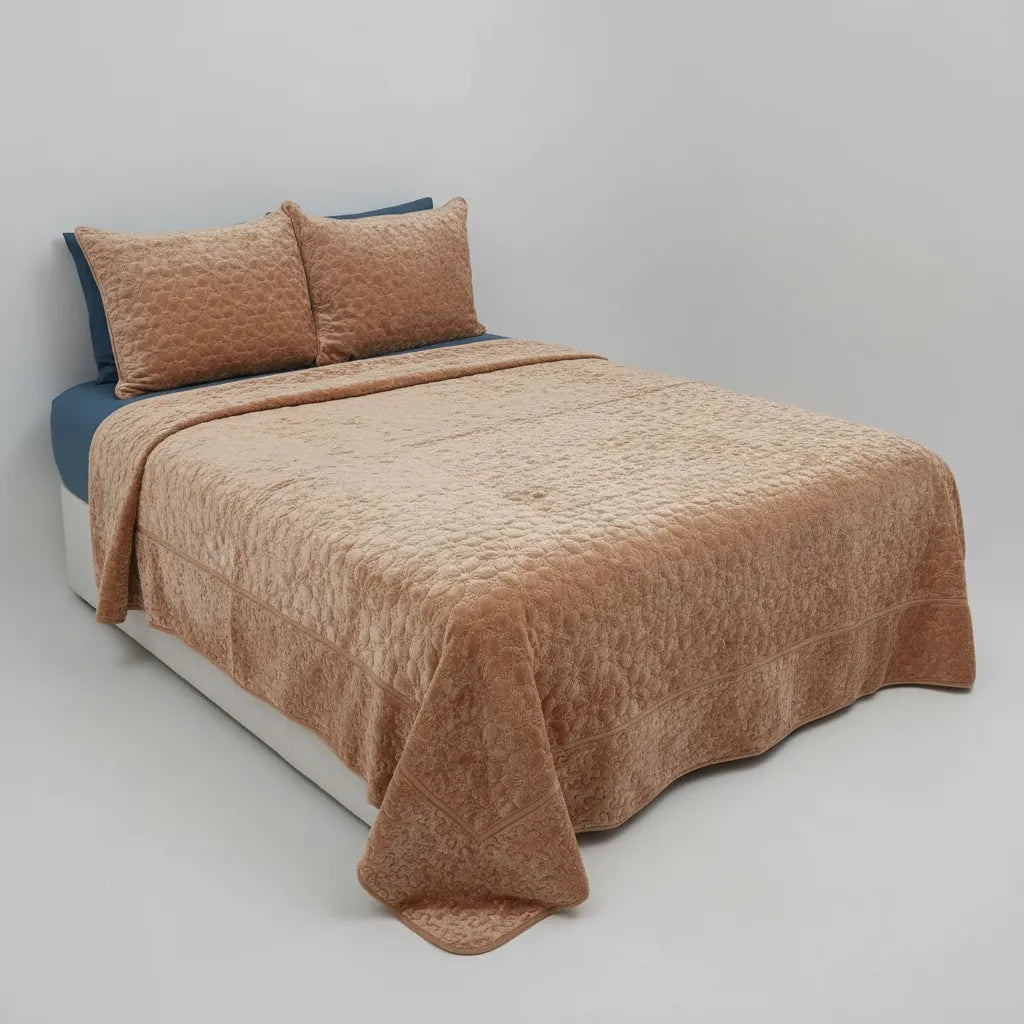 Cubrecama Terciopelo  Camel | Suave, Elegante y Abrigador