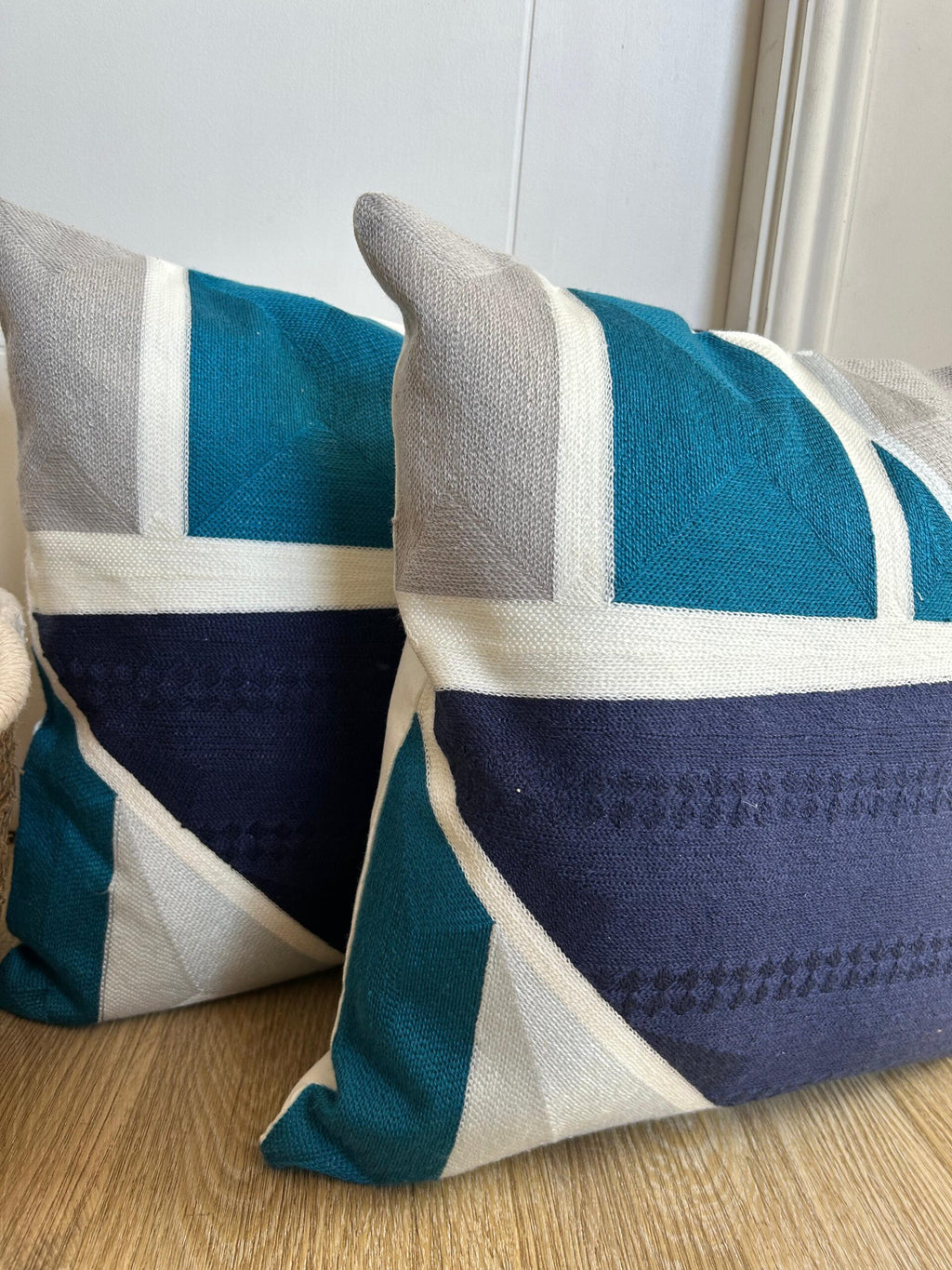 Set de 2 cojines, diseño geométrico azul y gris