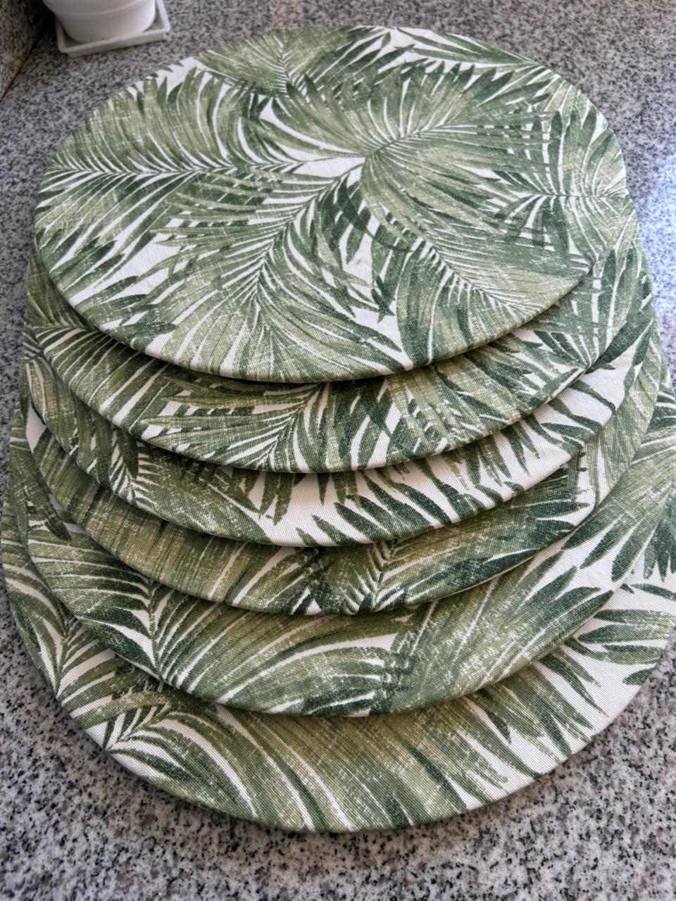 Set de 6 Individuales Redondos Antimanchas “Tropical Chic”