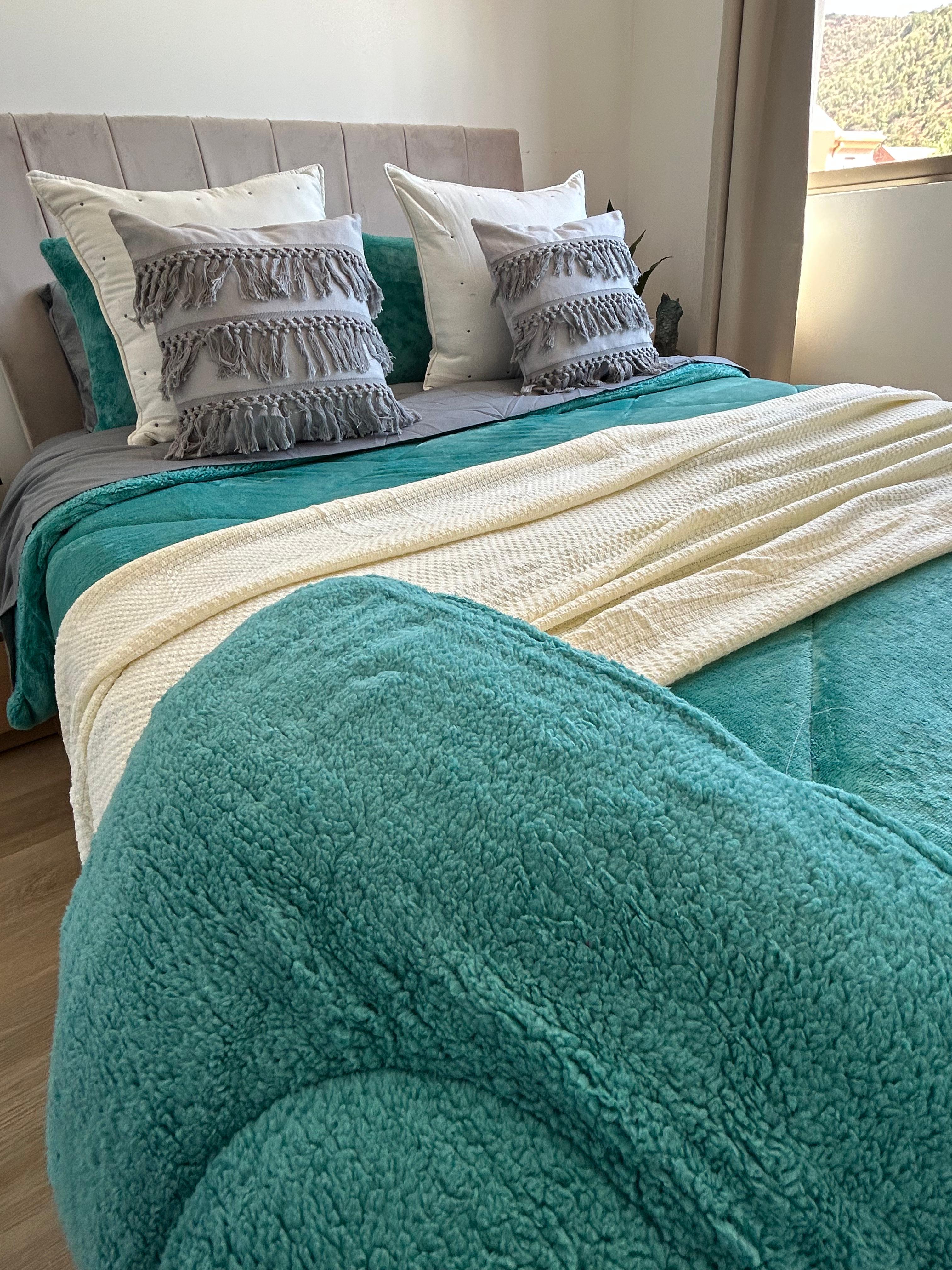 Set Renovación Dormitorio King Invierno – 7 Piezas | Elegant