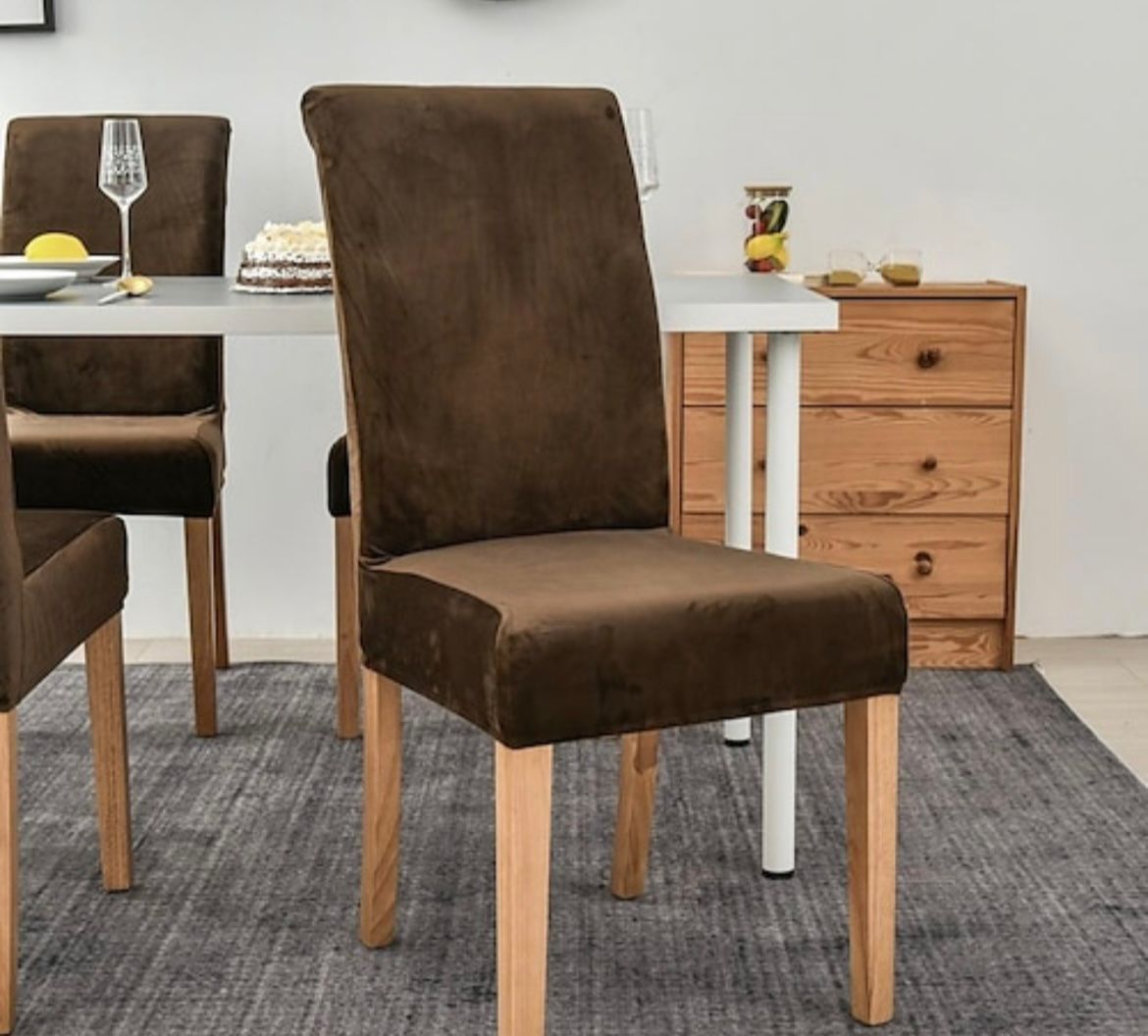 Pack de 6 fundas de sillas, en terciopelo.