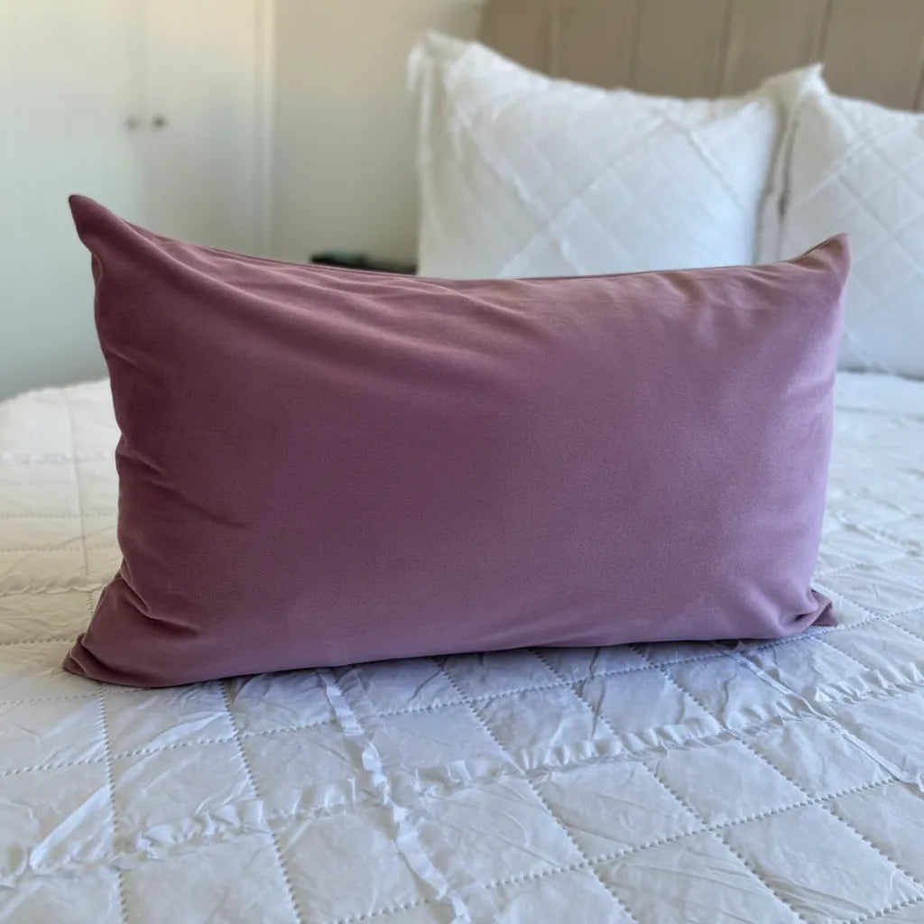 Funda de Cojín Rectangular Terciopelo 30×50 cm – Lila Suave