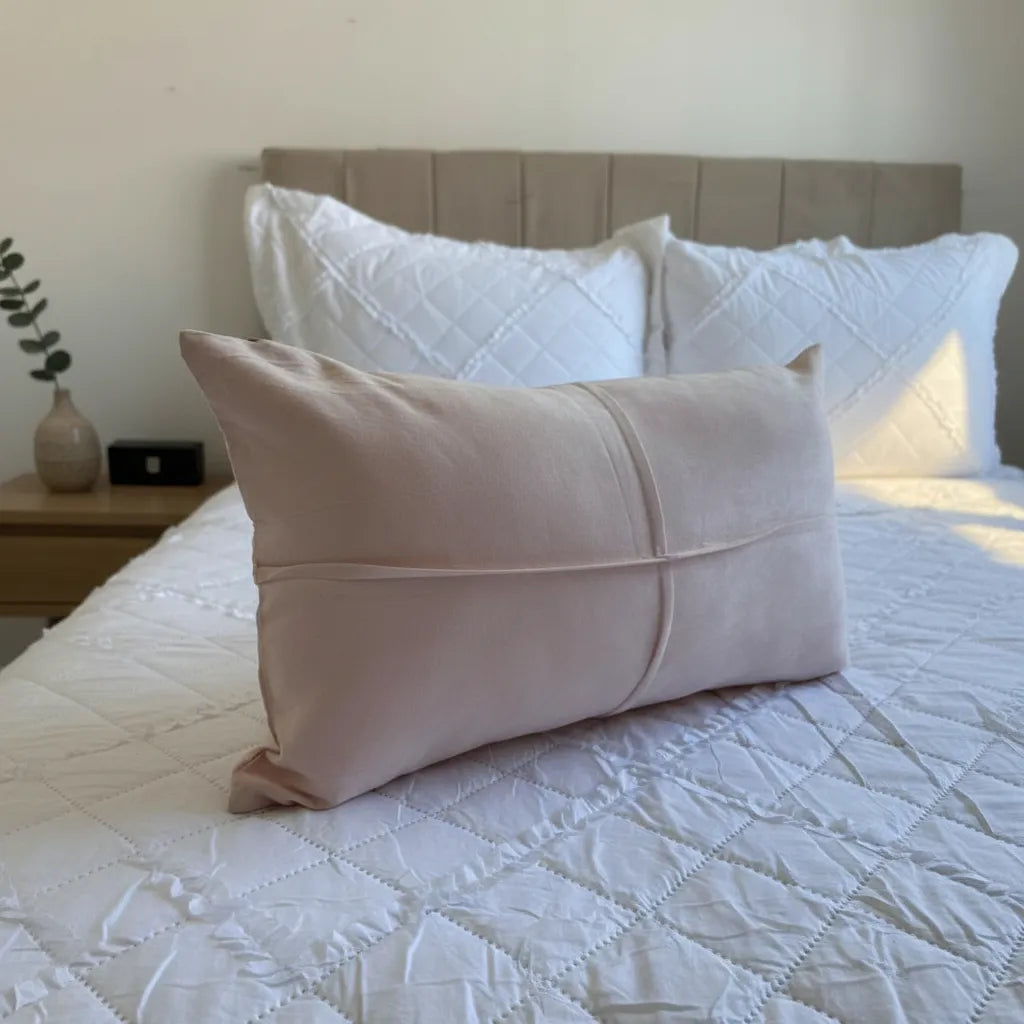 Funda de Cojín Rectangular Terciopelo 30×50 cm – Rosa Nude, diseño.