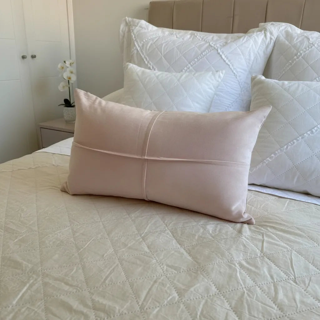 Funda de Cojín Rectangular Terciopelo 30×50 cm – Rosa Nude, diseño.