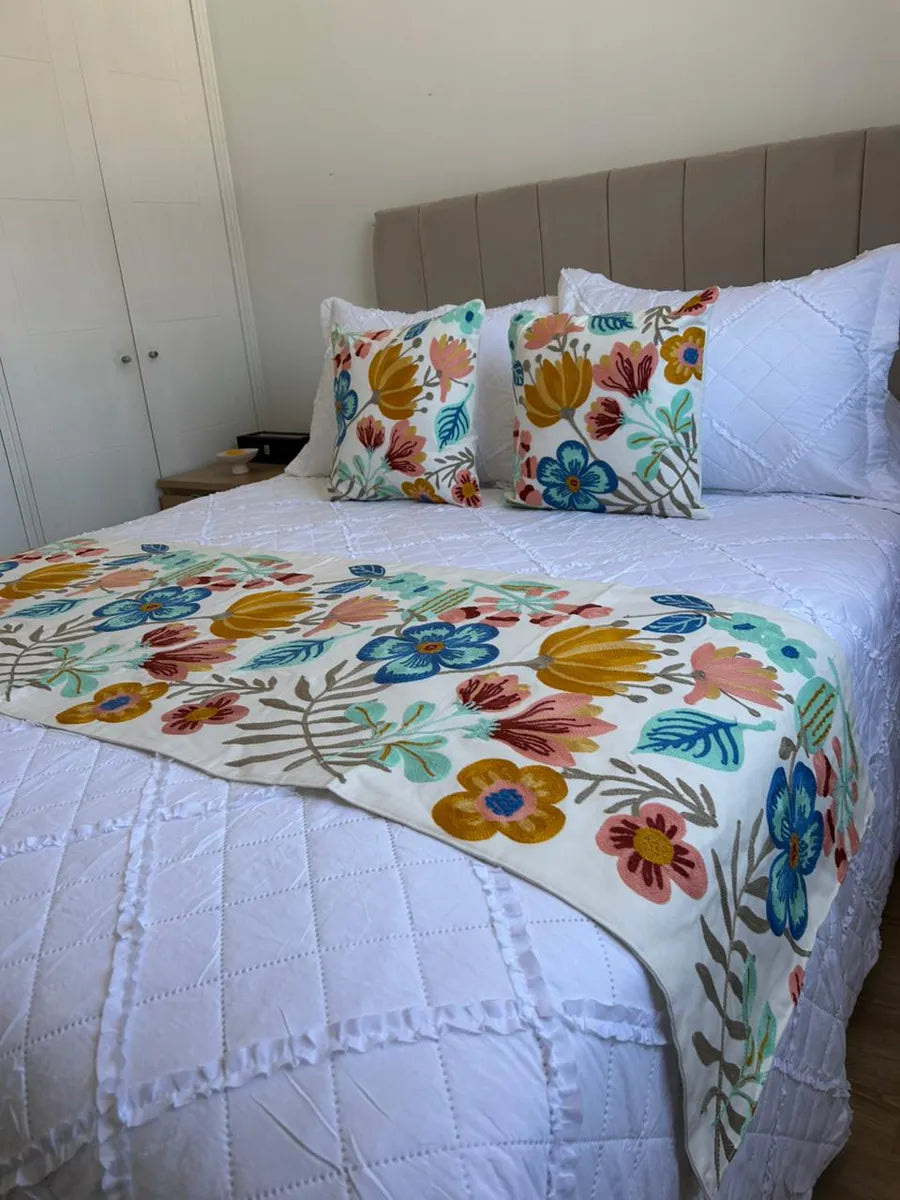 Set de pieceras bordadas, jardin