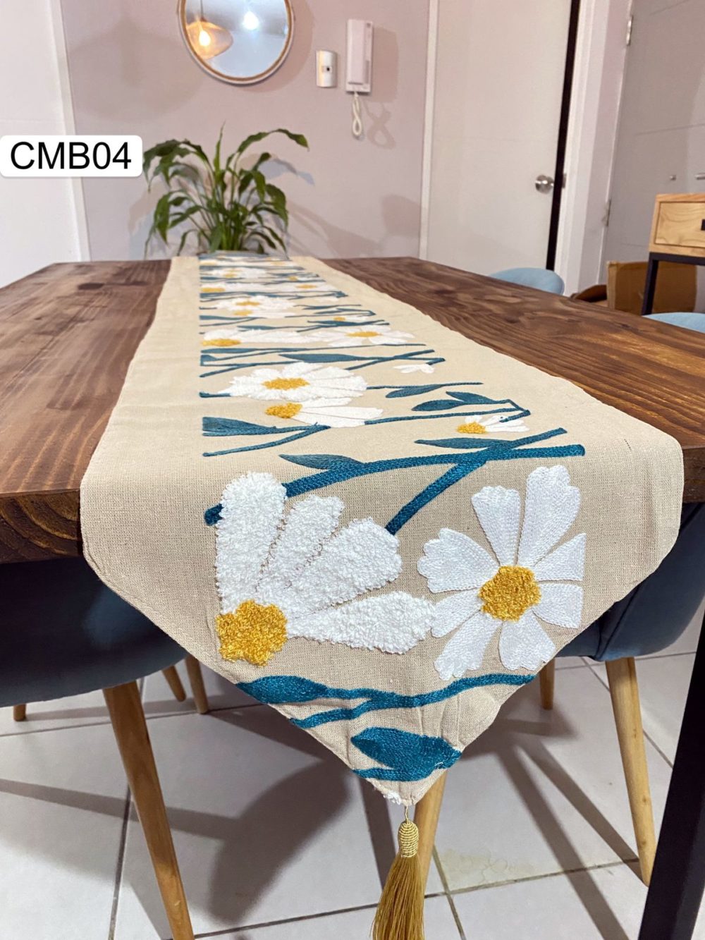 Caminos de mesa con detalles bordados/ oferta - Imagen 3