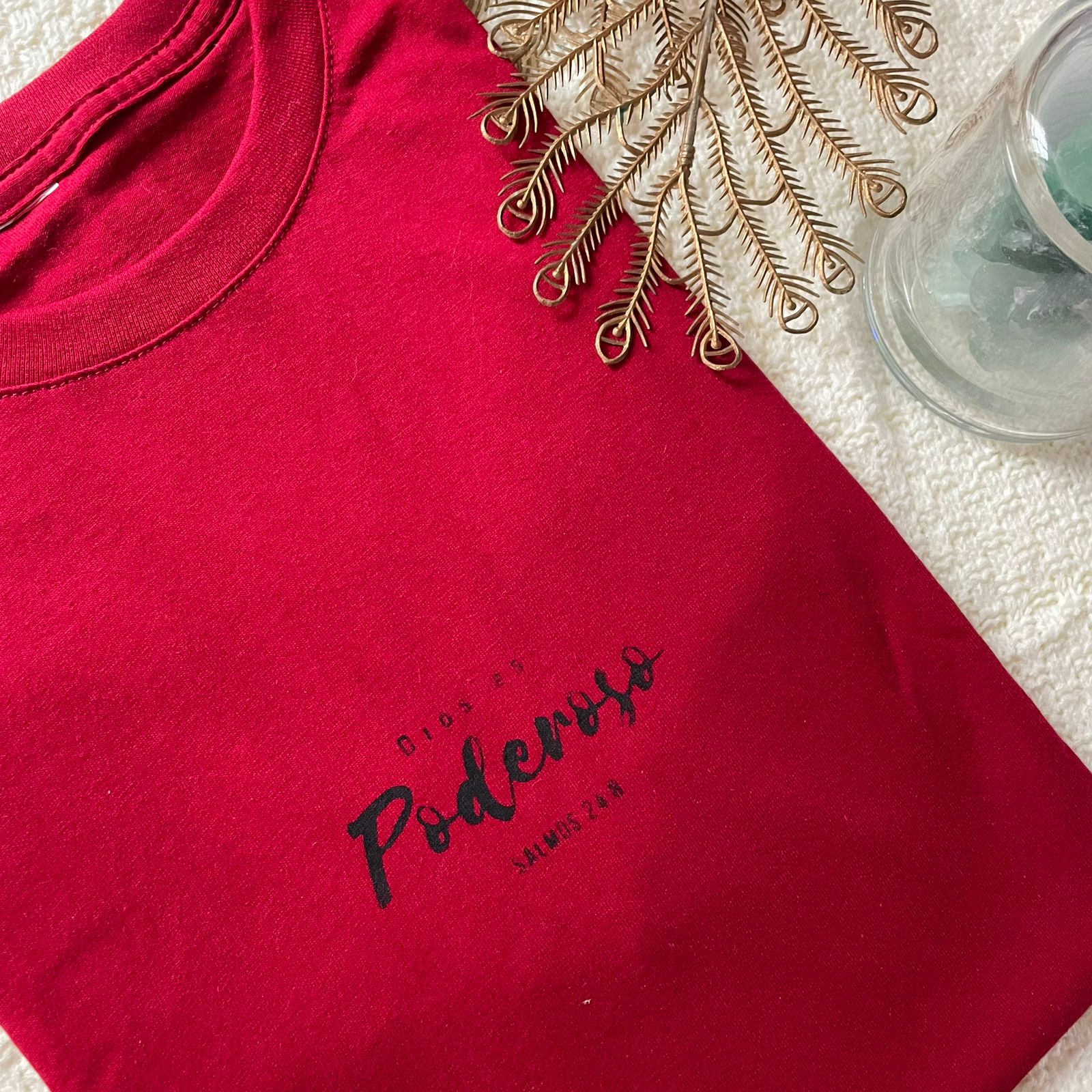 Polera Algodón, sublimada Dios es poderoso..