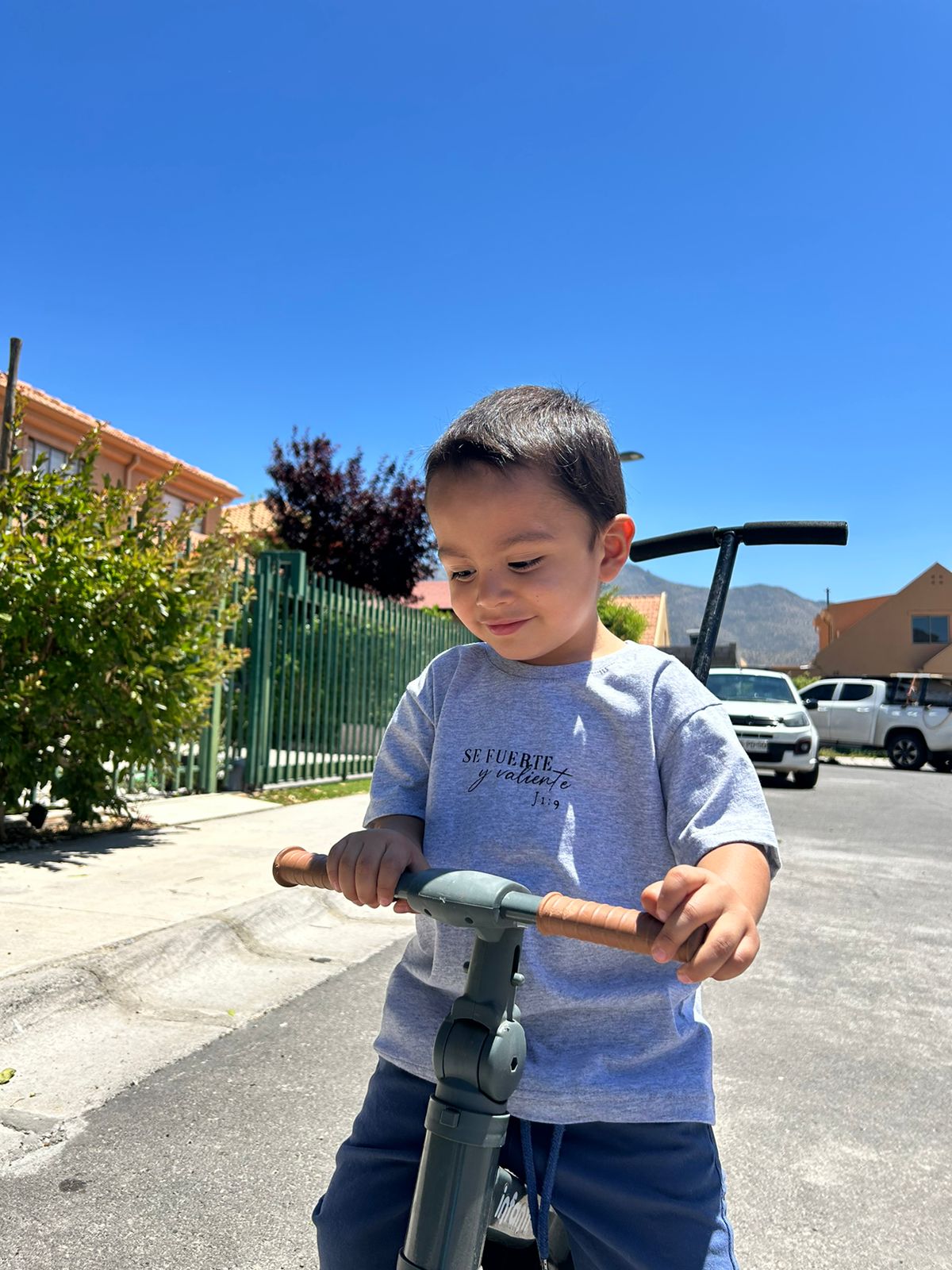 Polera infantil Algodón,  Se fuerte y valiente....